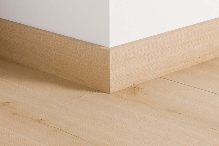 Plinthe de parquet Quick-Step chêne coton 240x1,4x7,7cm