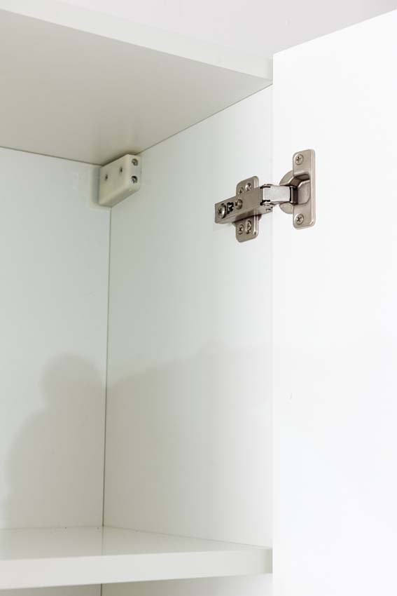 Kolomkast Tibo/Tony wit hangend 170x40x35cm