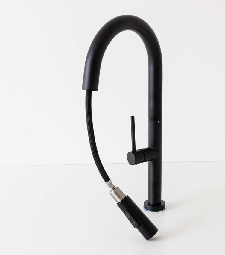 Robinet de cuisine Maverick noir mat avec bec extractible Robinet de cuisine Maverick noir mat avec bec extractible