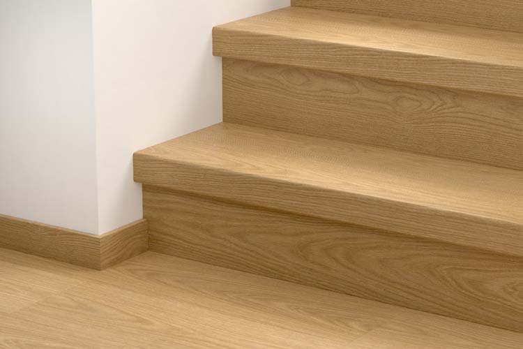Trapcover Quick-step vinyl Small plank Peperkoek eik