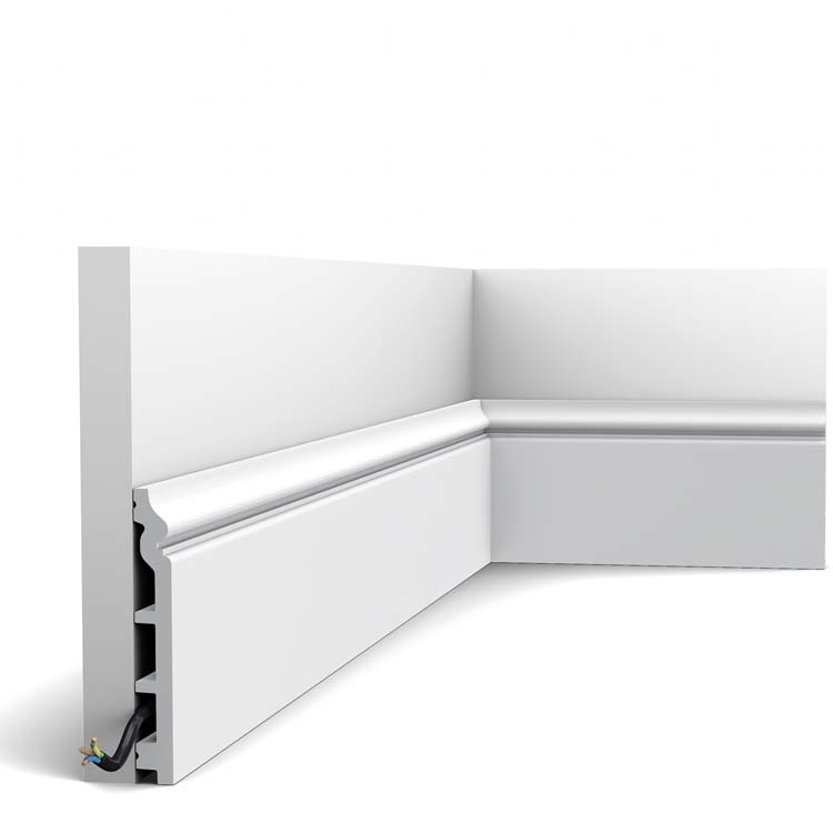 Orac plinthe RAL9003 sx118 200x1.8x13.8
