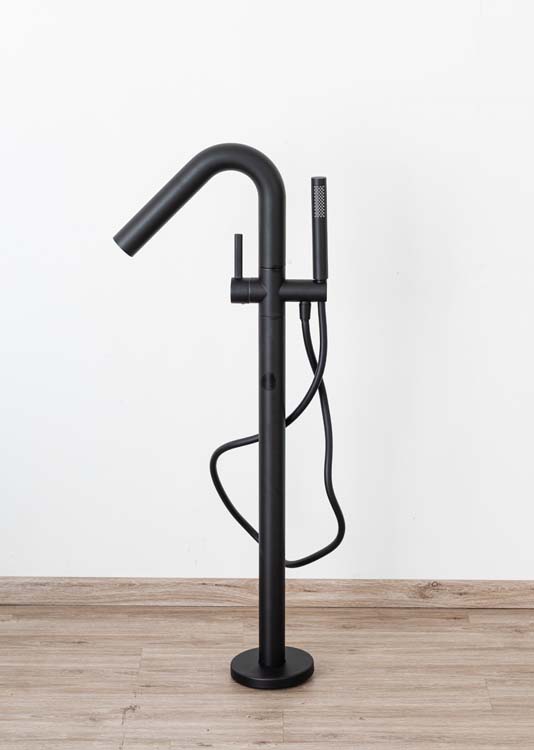 Badkraan Hercules vrijstaand mat zwart