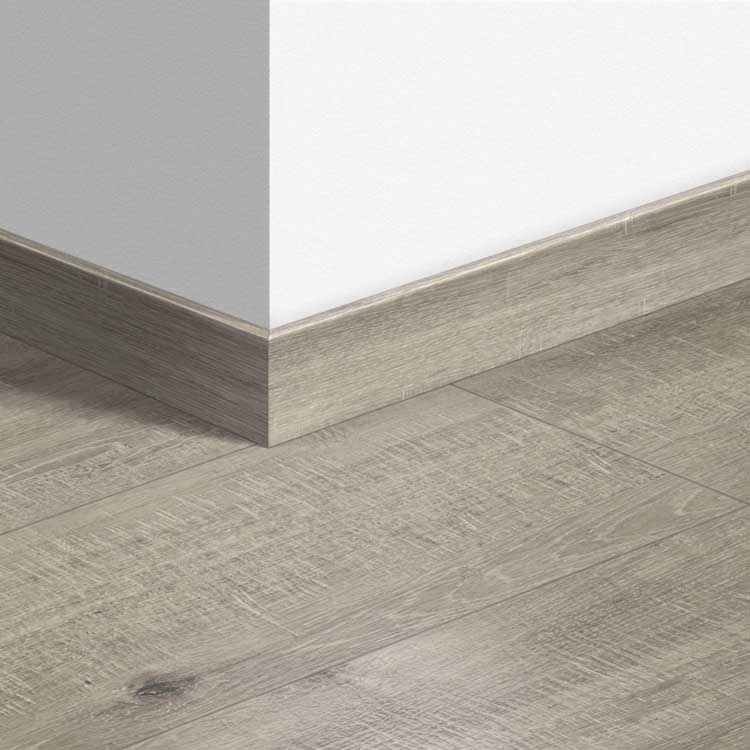 Standaardplint Quick-Step 58 x 12 x 2400 mm Eik grijs met zaagsneden