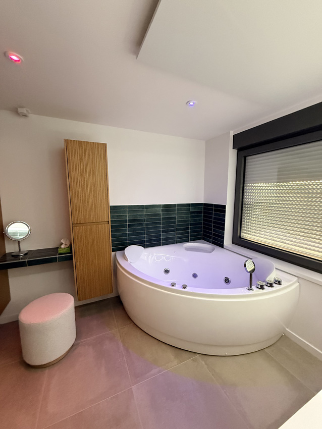 Vloer- en wandtegel Medina groen glanzend 6x25cm