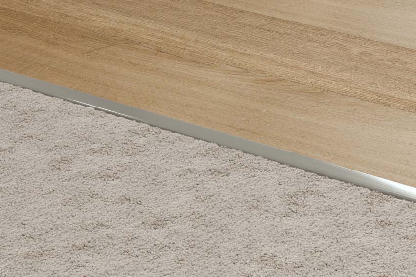 Profil de finition Quick-Step argent 200x2,1x1cm