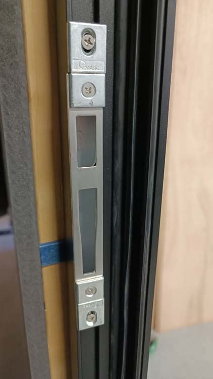 Porte extérieure alu Evora noire G sur mesure