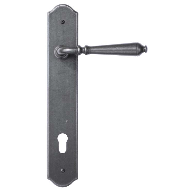 Deurkruk pro bergamo ijzer deurschild met cilinder