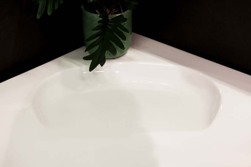 Baignoire d'angle Oliver blanc mat avec hydromassage 150x150cm