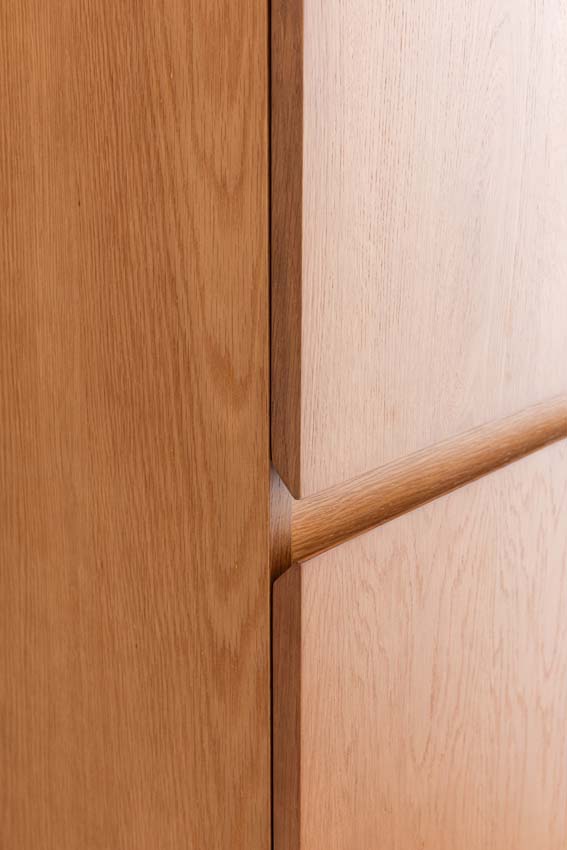 Kolomkast Fior eik hangend 170x40x35cm