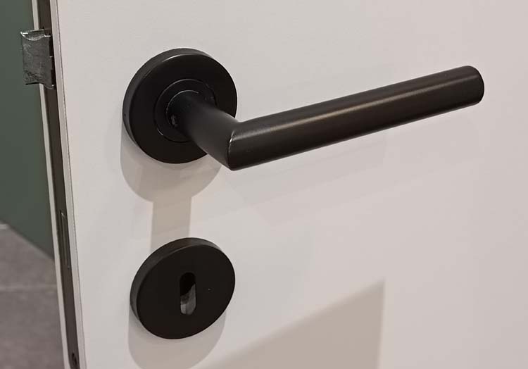 Poignée pour porte intérieure Flow inox noir carré 1 paire