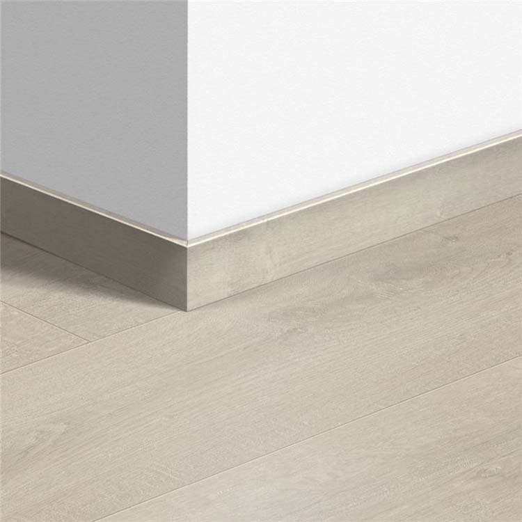 Plinthe Standard Quick-Step Chêne velours clair 58 x 12 x 2400 mm
