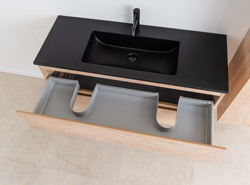 Meuble de salle de bain Tibo en chêne méditerranéen avec lavabo simple noir mat 120cm
