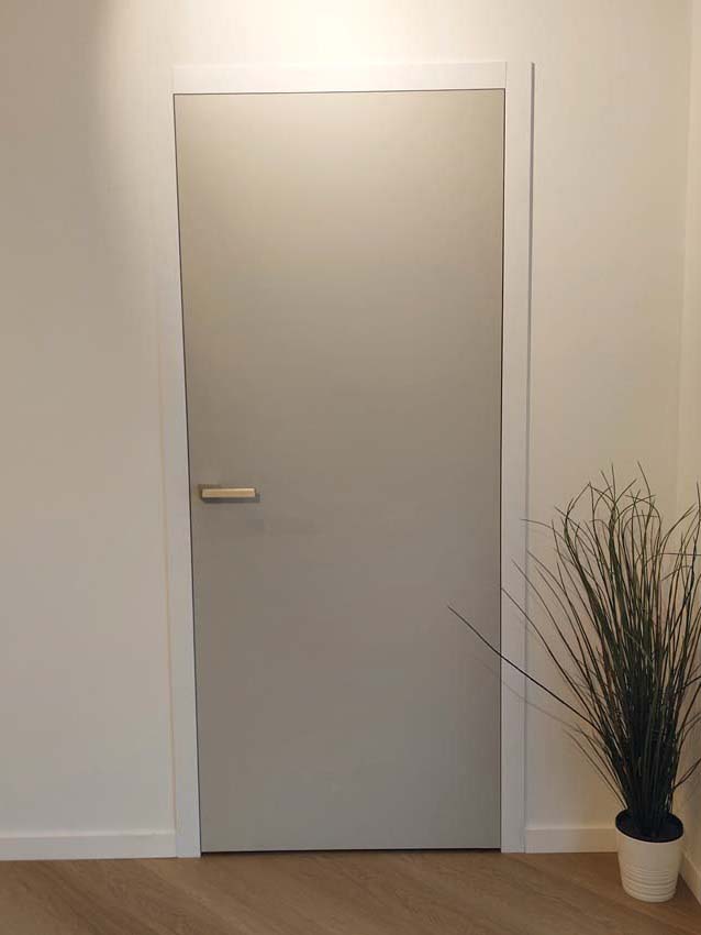 Complete binnendeur Invisible Flat Senso grijs 201,5x73cm tubespaan links + deurkast wit 30cm