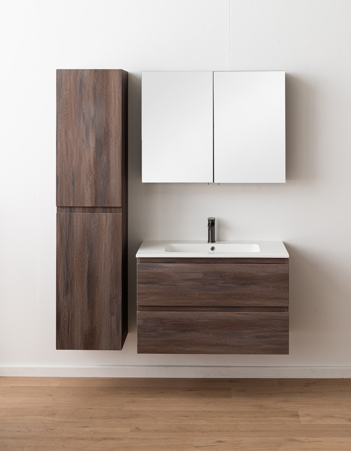 Badkamermeubel Tarik amber eik hangend met enkele wastafel glanzend wit 90cm