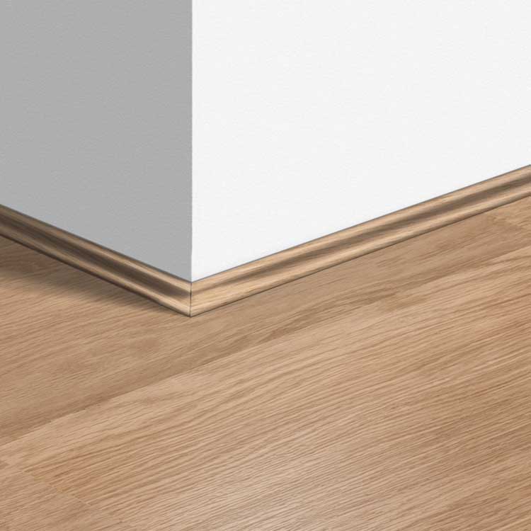 Moulure Quick-Step 17 x 17 x 2400 mm Chêne verni blanc 2