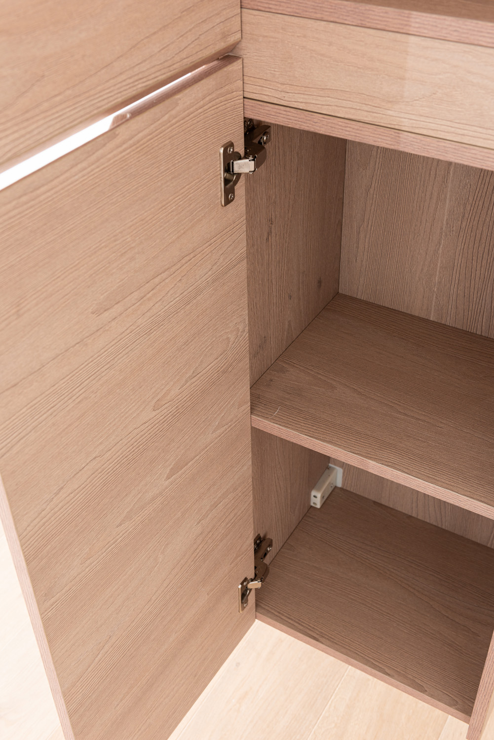Armoire colonne Tiago sans poignée Nordic oak suspendue 170x40x35cm