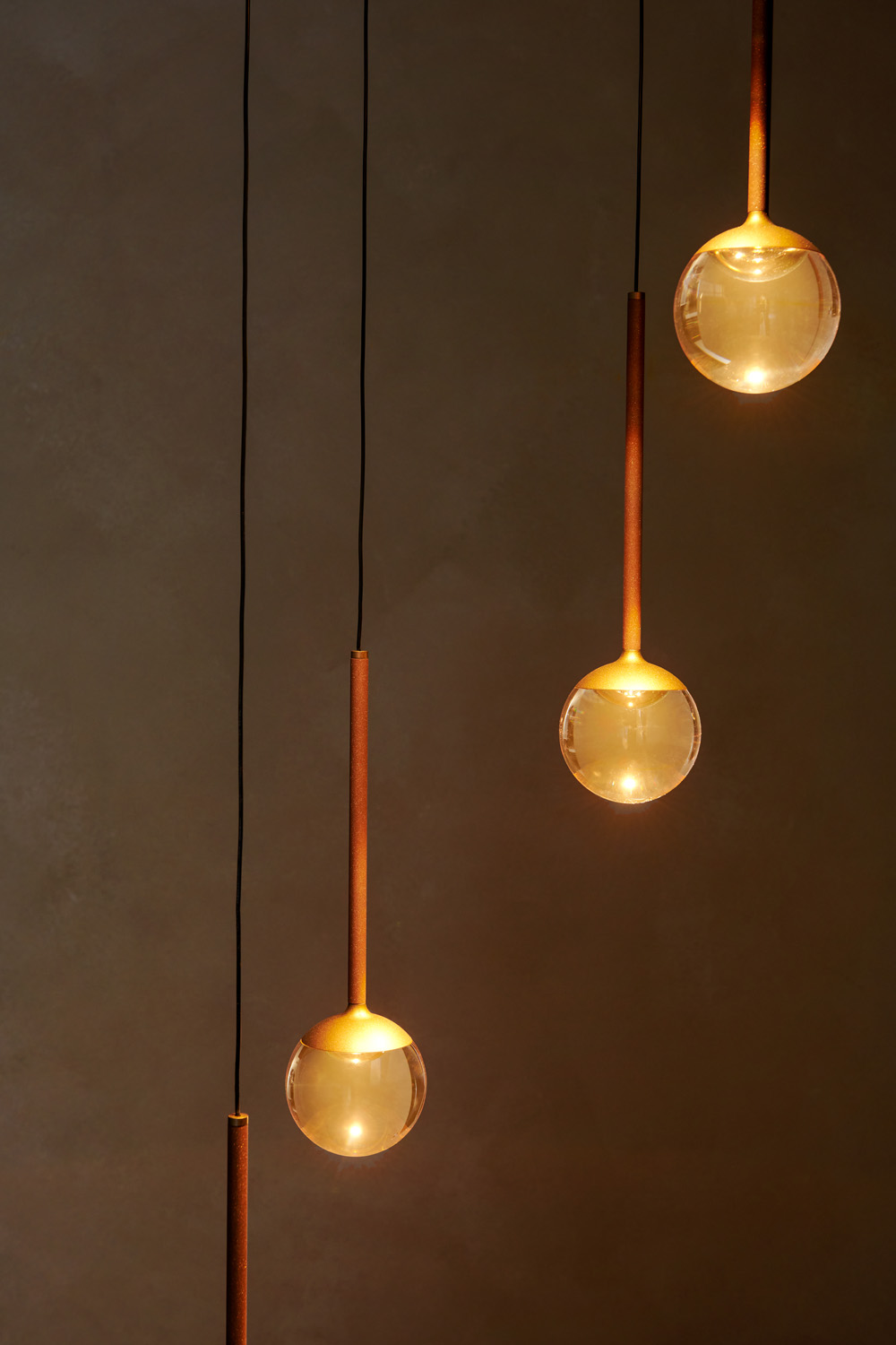 Lucide Premium Calina - Hanglamp - Ø41,9cm - LED Dimb. - CCT - 5X8,2W 2200K/3300K - Met vervangbare LED-module - Amber