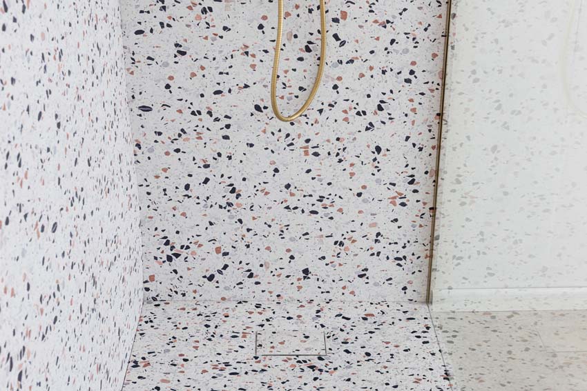 Panneau de douche Milo Slate aspect terrazzo 91,4x243,8c