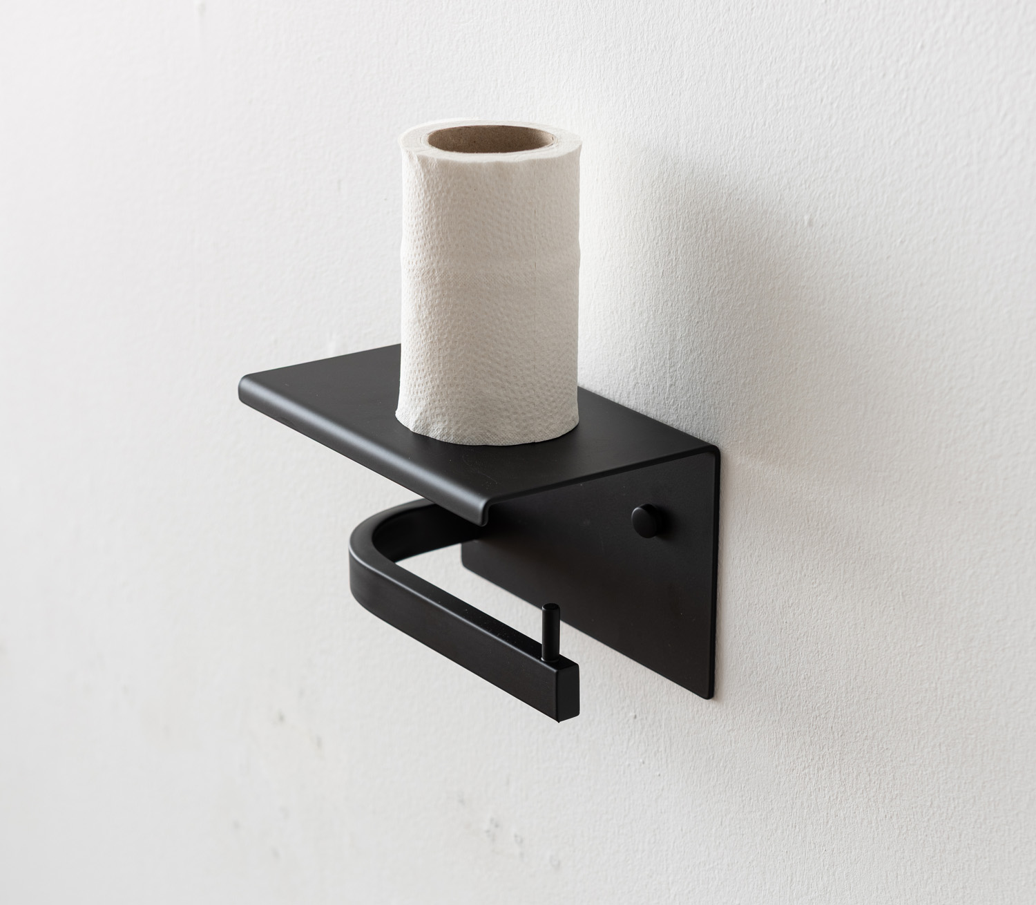 Porte-rouleau Franklin noir mat avec tablette pour 1 rouleau
