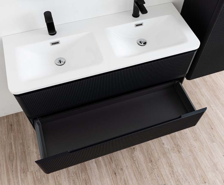 Badkamermeubel Julia mat zwart hangend met dubbele mineraal marmer wastafel glanzend wit 120cm