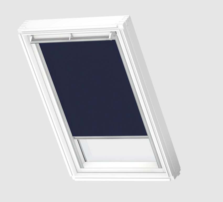 Store enrouleur Velux occultant à commande manuelle bleu foncé SK08 1100S