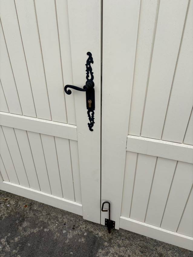 Dubbele poort Meranti gesloten 300x180cm