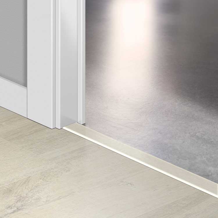 Profilé Incizo Quick-Step 13 x 48 x 2150 mm Chêne Charlotte blanc
