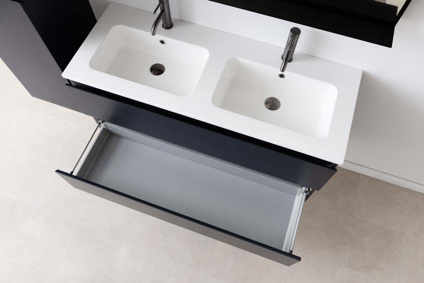 Meuble de salle de bains Tibo gris suspendu avec lavabo double blanc brillant 120cm Meuble de salle de bains Tibo gris suspendu avec lavabo double blanc brillant 120cm