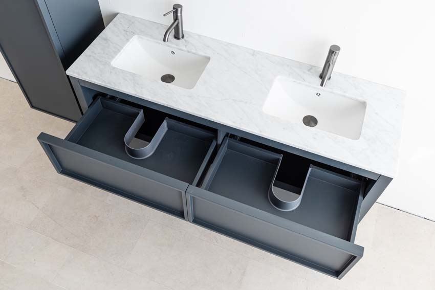 Meuble de salle de bains Fara anthracite sur pied avec lavabo double effet marbre carrara 140cm