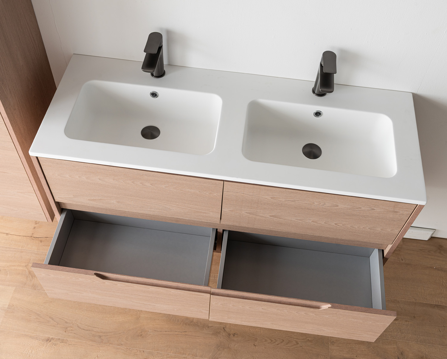 Meuble de salle de bains Tarik chêne Nordic suspendu avec double vasque blanc mat 120cm