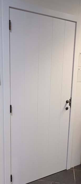 Complete schilderdeur Moderne Verticale 780mm HONINGRAAT