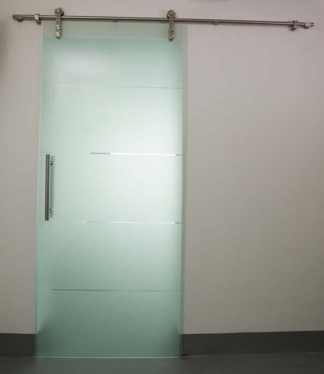 Schuifdeur glas 8mm mat en 4 lijnen+rail inox + trekker rond inox 40cm