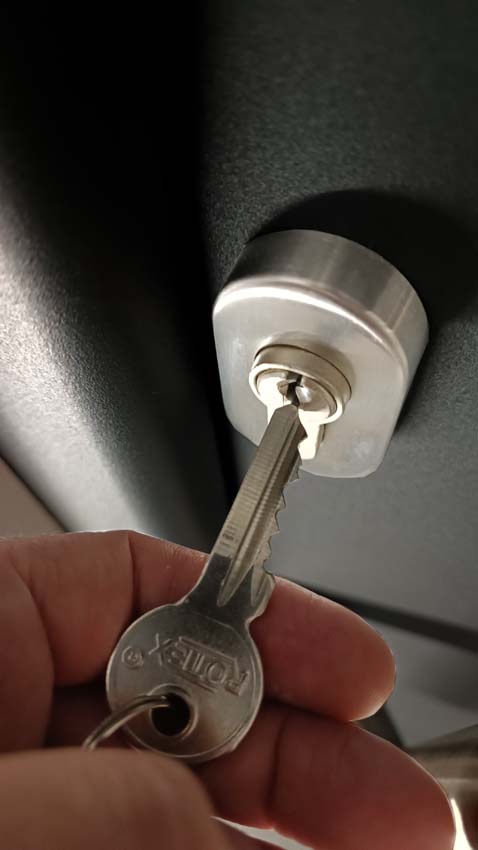 Buitendeur pvc inbraakwerend met alu afwerking Varno zwart maatwerk L