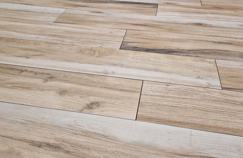 Carrelage imitation parquet Limaya aspect chêne 20x120cm