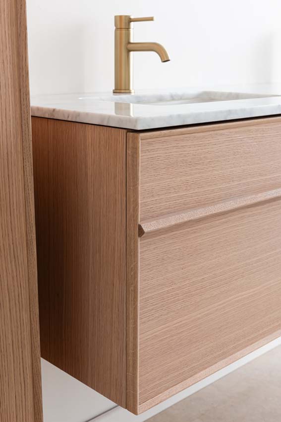 Meuble de salle de bains Felix chêne suspendu avec lavabo double effet marbre carrara 140cm