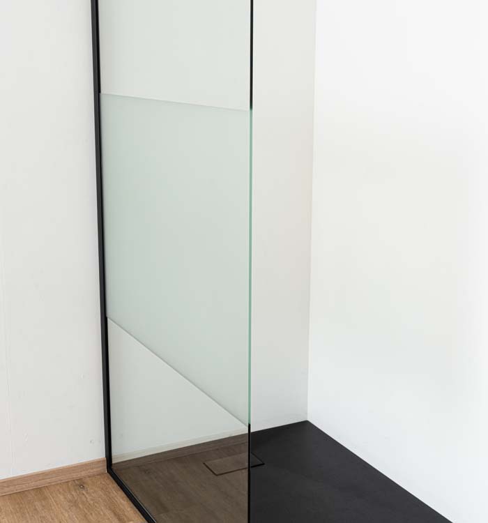 Paroi de douche à litalienne Anais verre acidifié avec kit de profilés noir 117x200cm