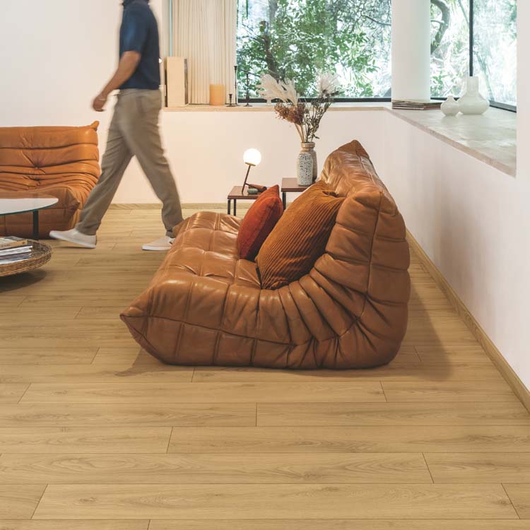 Stratifié Quick-Step Classic 8mm - Chêne sableux