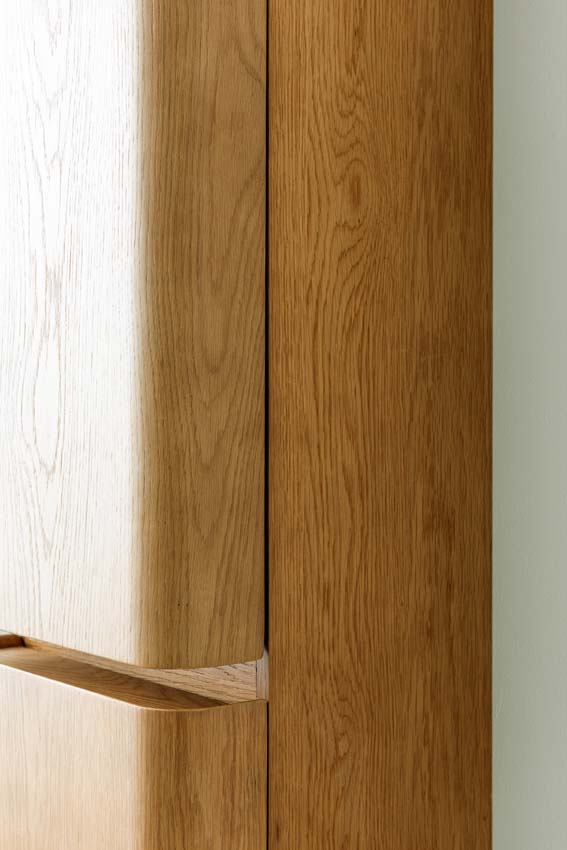 Kolomkast Floris eik hangend 170x40x35cm Kolomkast Floris eik hangend 170x40x35cm