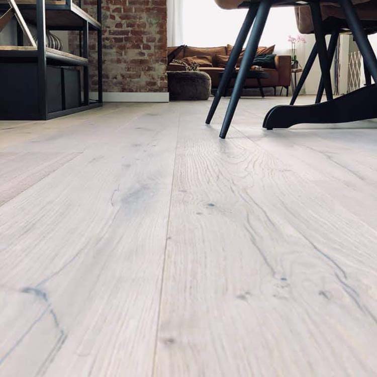 Parquet Cosibel composé de chêne - 14mm - 19x190cm
