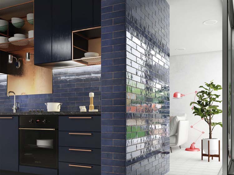 Carrelage mural Beccy blue note brillant 6x24,5cm