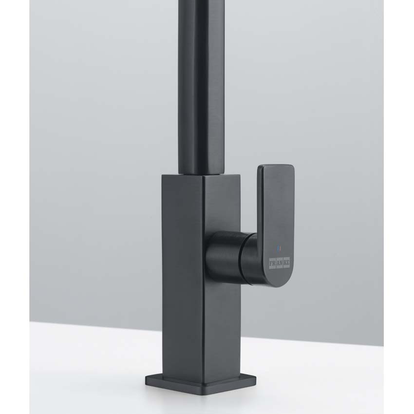 Robinet de cuisine Franke Mythos noir avec bec extractible