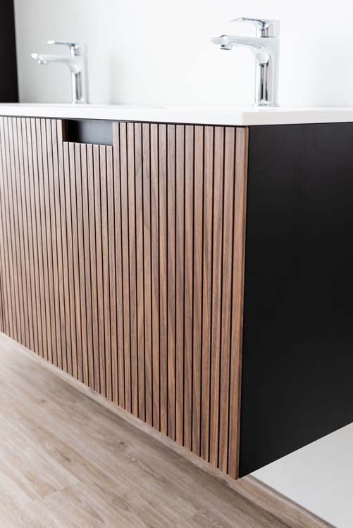 Meuble de salle de bains Willow noyer suspendu avec lavabo double blanc mat 140cm