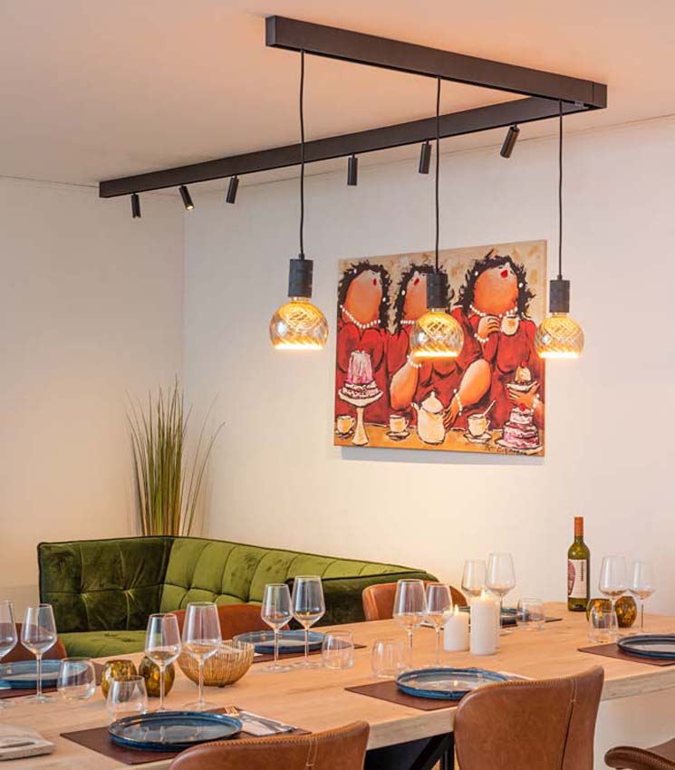 Tafel metaal/hout rechthoekig eik boomkant 260x100cm + onderstel X zwart