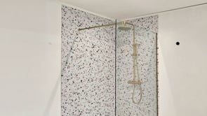 Douchepaneel Milo Slate terrazzo look 91,4x243,8cm Douchepaneel Milo Slate terrazzo look 91,4x243,8cm