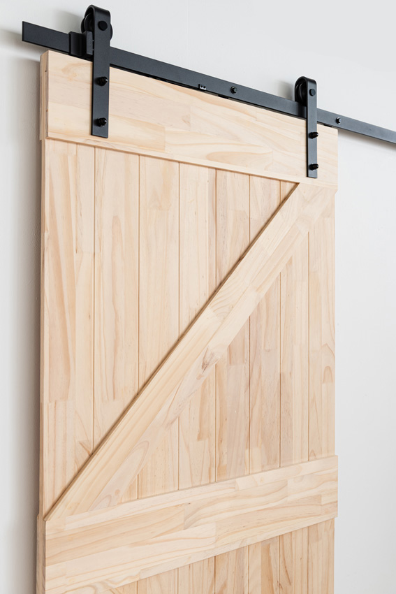 Porte coulissante simple complète Barn Tristan en pin 93x211,5cm + rail robuste noir