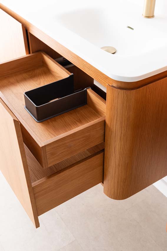 Badkamermeubel Floris eik hangend met dubbele wastafel mat wit 140cm Badkamermeubel Floris eik hangend met dubbele wastafel mat wit 140cm