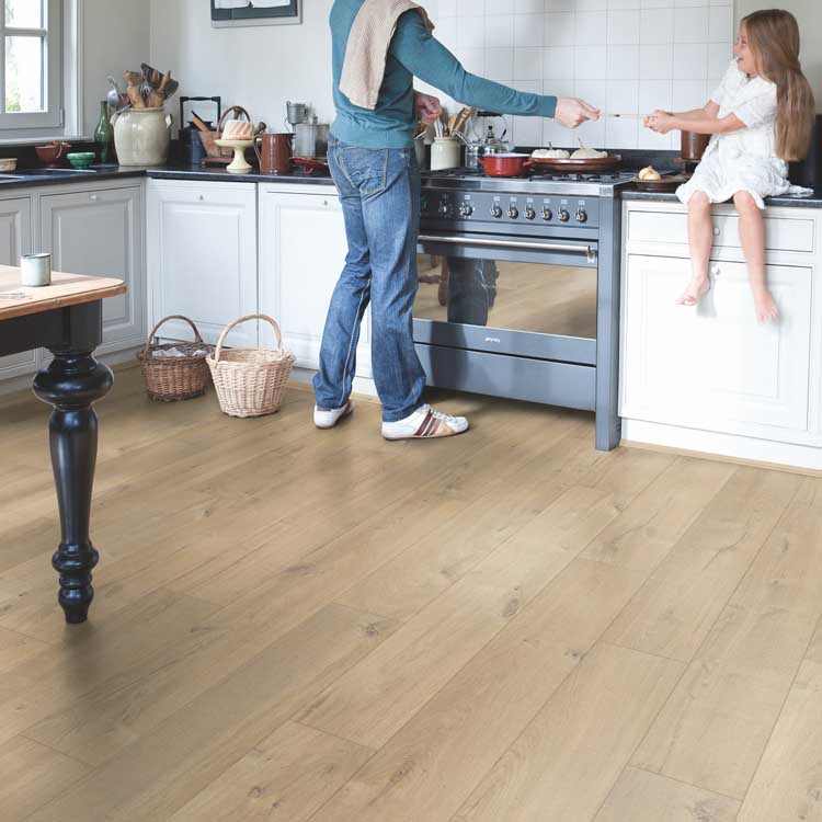 Sol stratifié Quick-step Impressive 8mm - chêne tendre medium