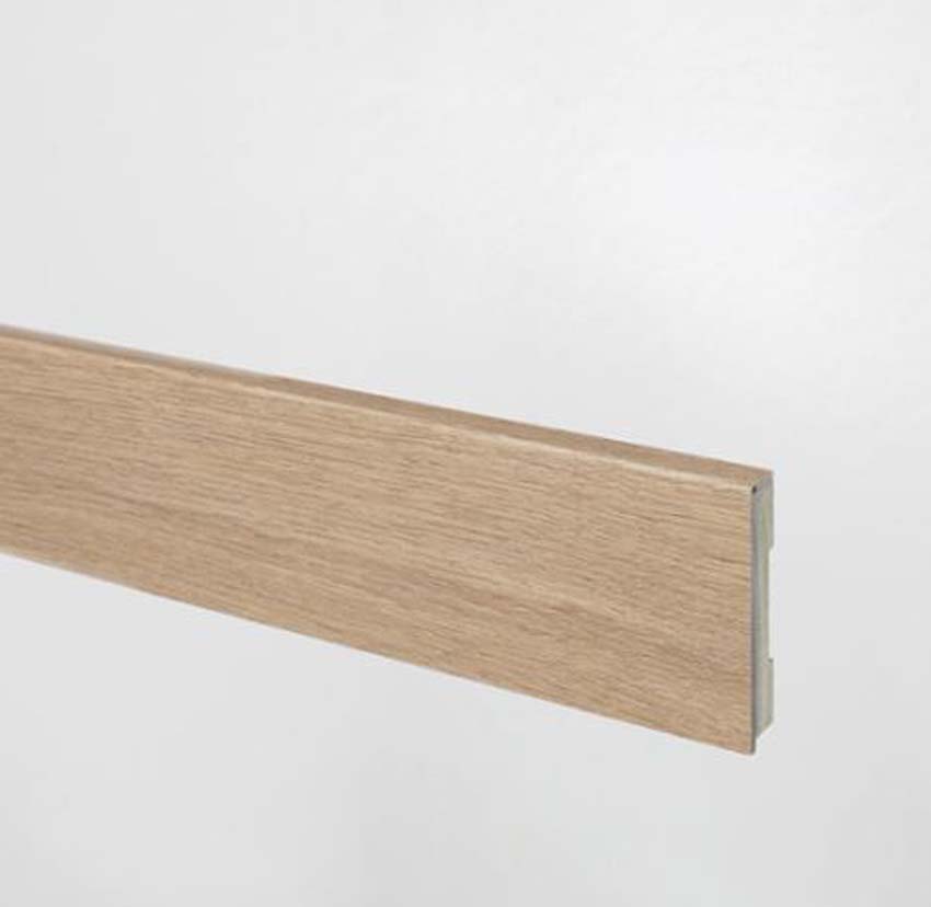 Plinthe Floorify résistante à l'eau chêne brun 200x6,1x1cm