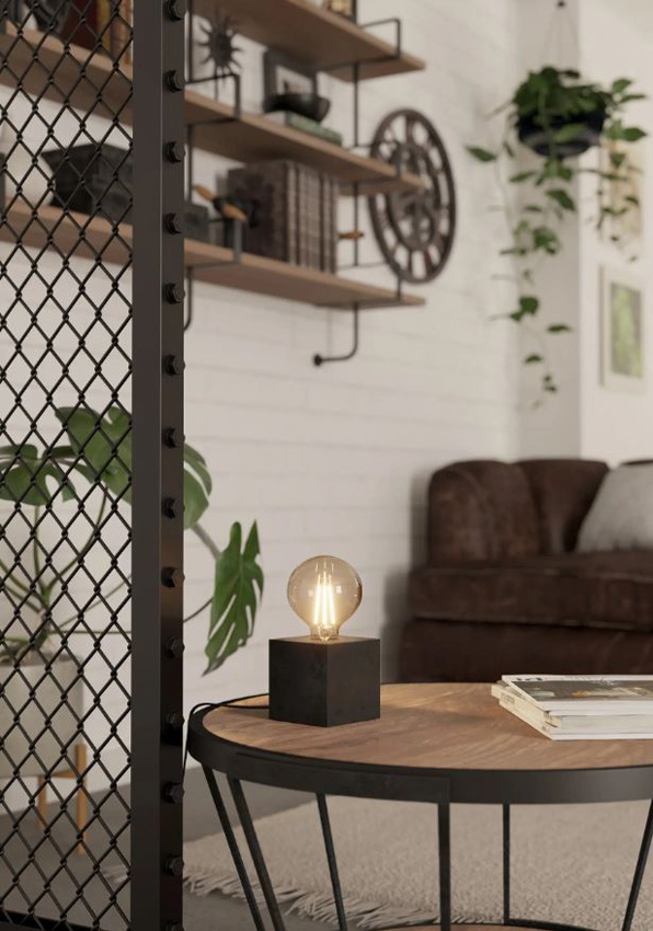 Lampe de table - noire - 9,5x9,5x9,5cm - E27 - 1x40W - interrupteur sur câble