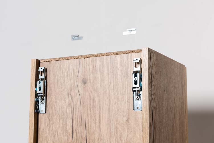 Armoire colonne Domino chêne suspendue 170x40x32cm